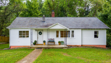 672 Sand Hill Rd Asheville NC 28806